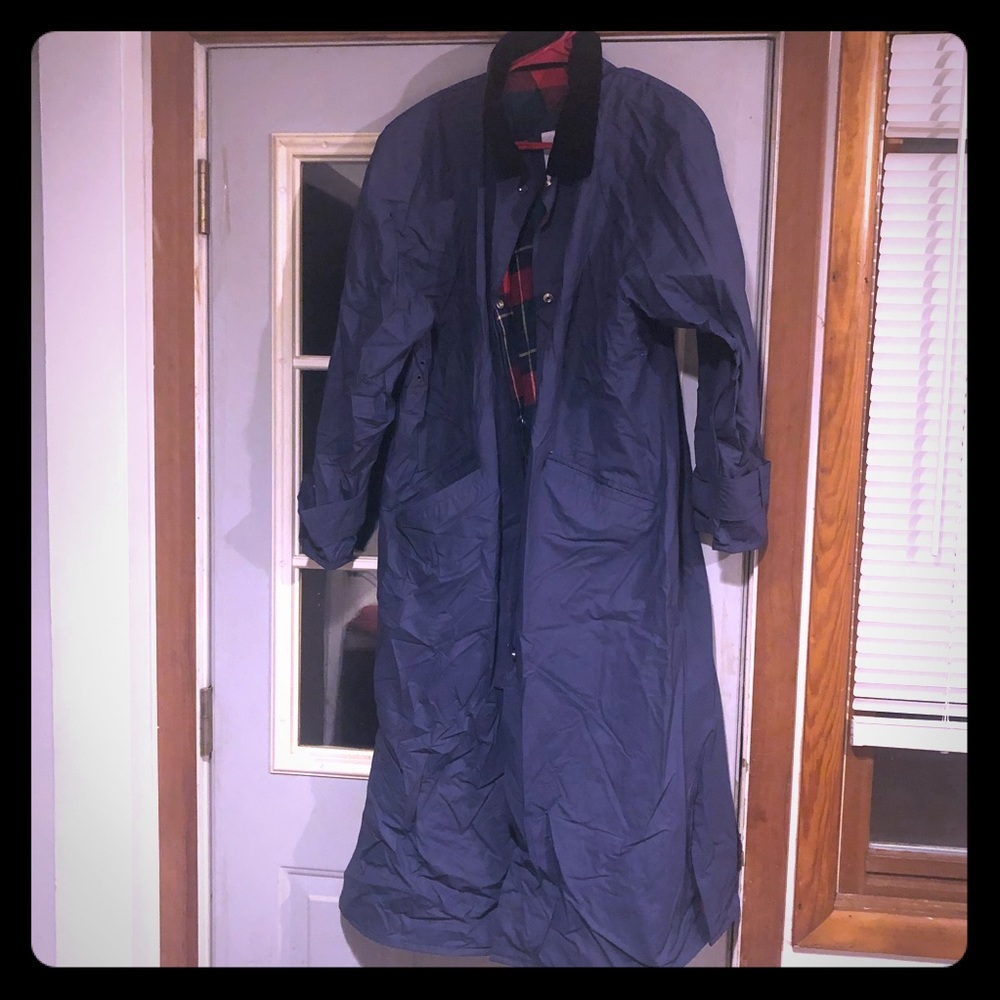 Woman’s trench rain jacket large